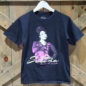 SELENA GRAPHIC TEE QUEEN OF CUMBIA TEJANO COMO LA FLOR TEXAS QUINTANILLA